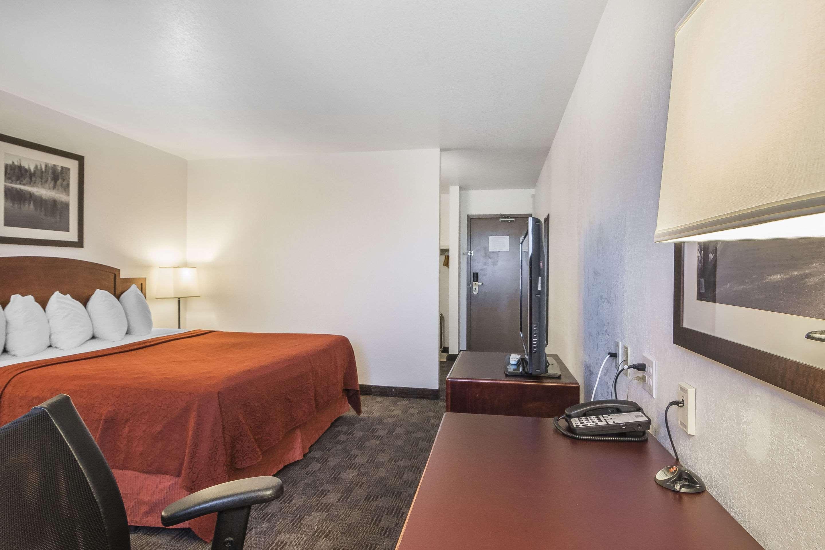 Quality Hotel & Conference Centre Fort Mcmurray Ngoại thất bức ảnh